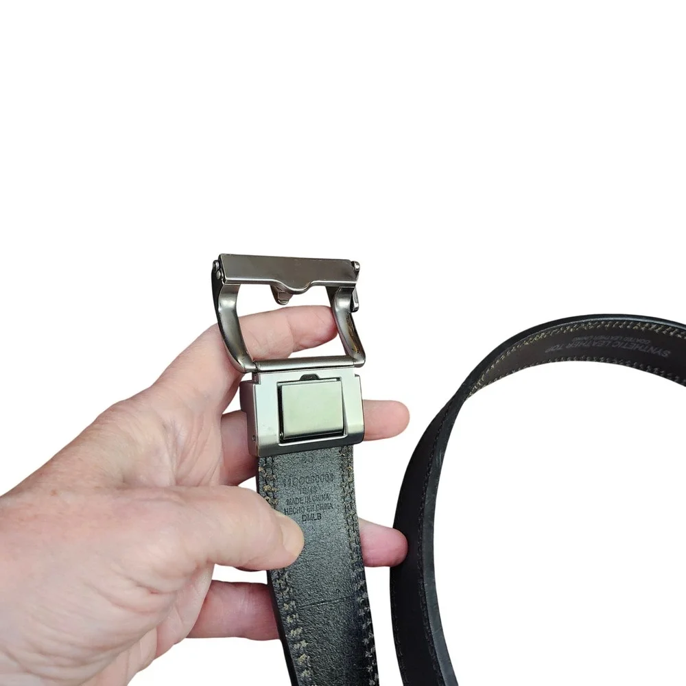 Columbia Mens Ratchet Belt Black Synthetic Leather Sz‎ 46  Logo Buckle Tactical
